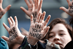 Hoelzel Journal | Aktionstage politische Bildung 2023 | © Shutterstock